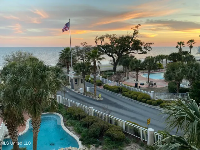 $380,000 | 2230 Beach Drive, Unit 307, Gulfport, MS 39507