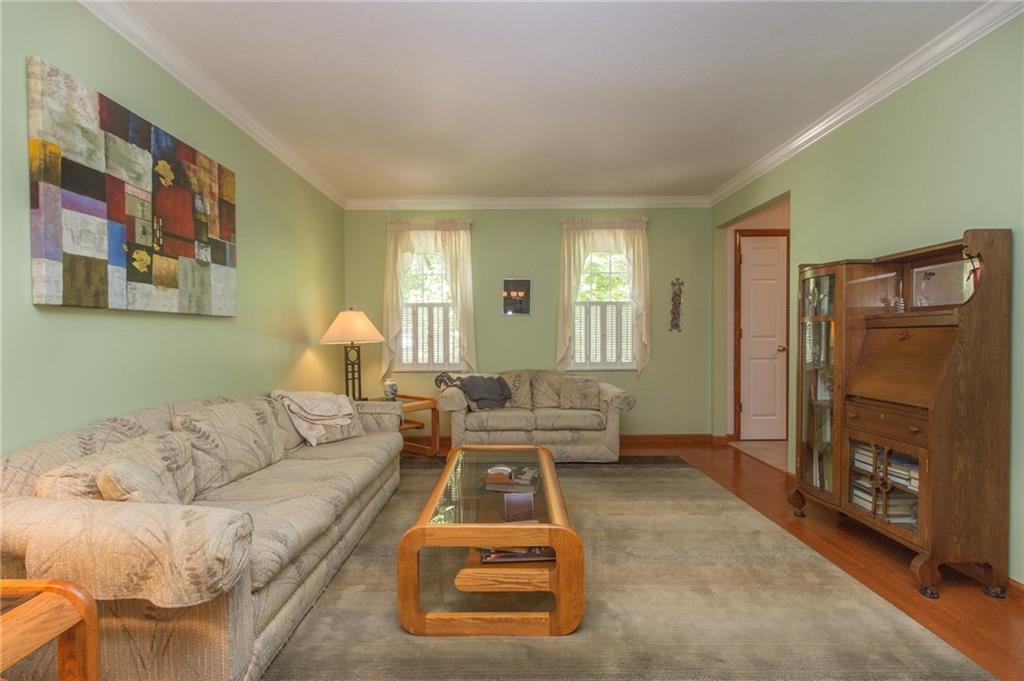 203 Woodcroft Road Baden, PA 15005 - Photo 5 of 23