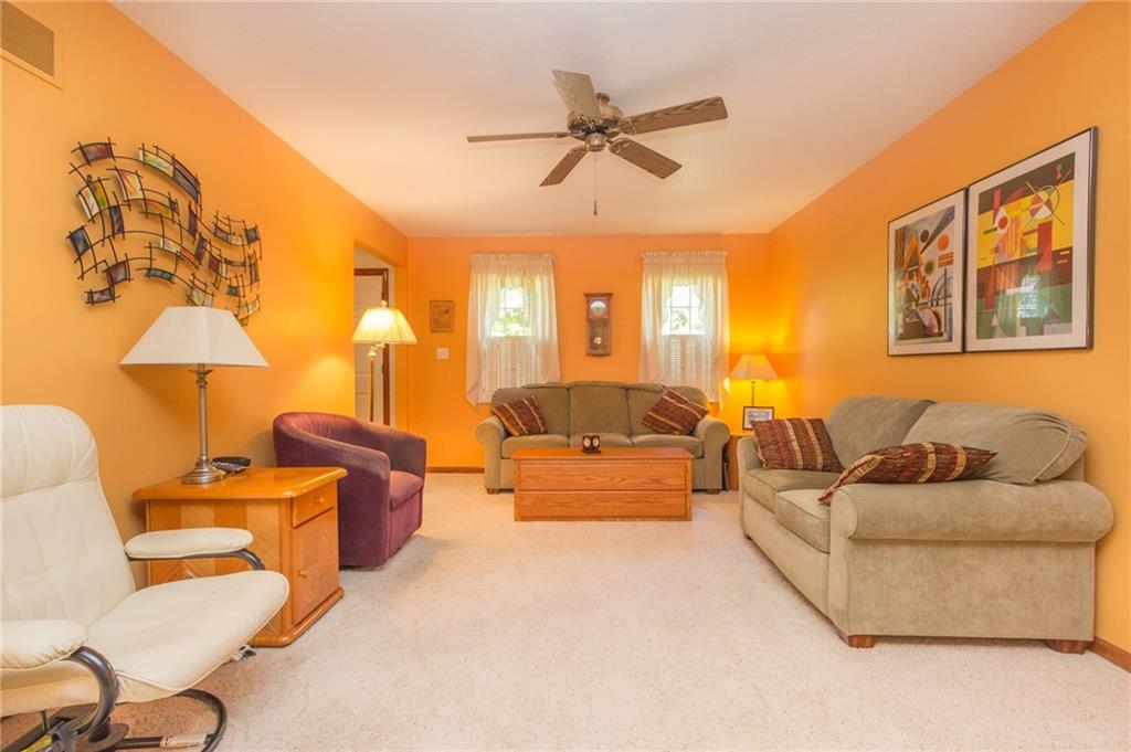 203 Woodcroft Road Baden, PA 15005 - Photo 7 of 23