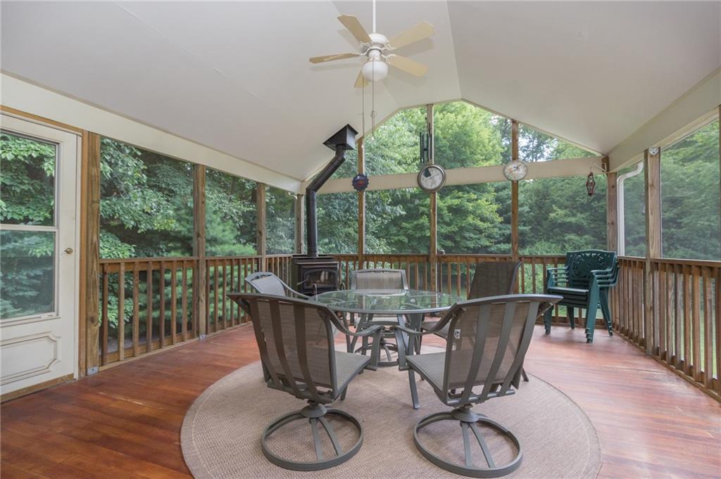 203 Woodcroft Road Baden, PA 15005 - Photo 9 of 23