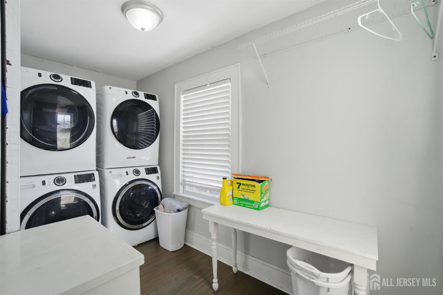 241 Hillside Road Elizabeth, NJ 07208 - Photo 11 of 33 a view of a kitchen with washer and dryer