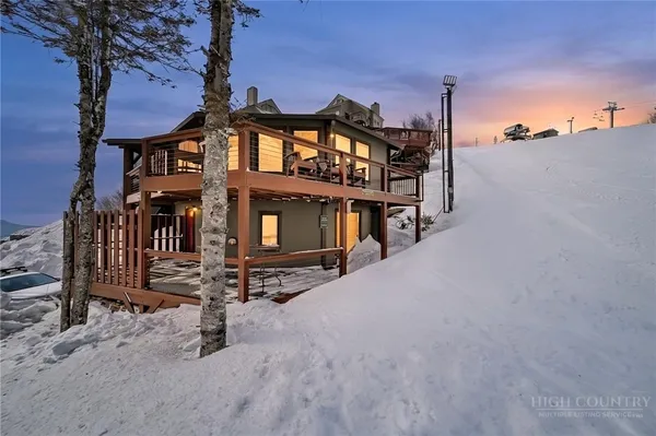 $1,800,000 | 141 Skiloft Road, Beech Mountain, NC 28604