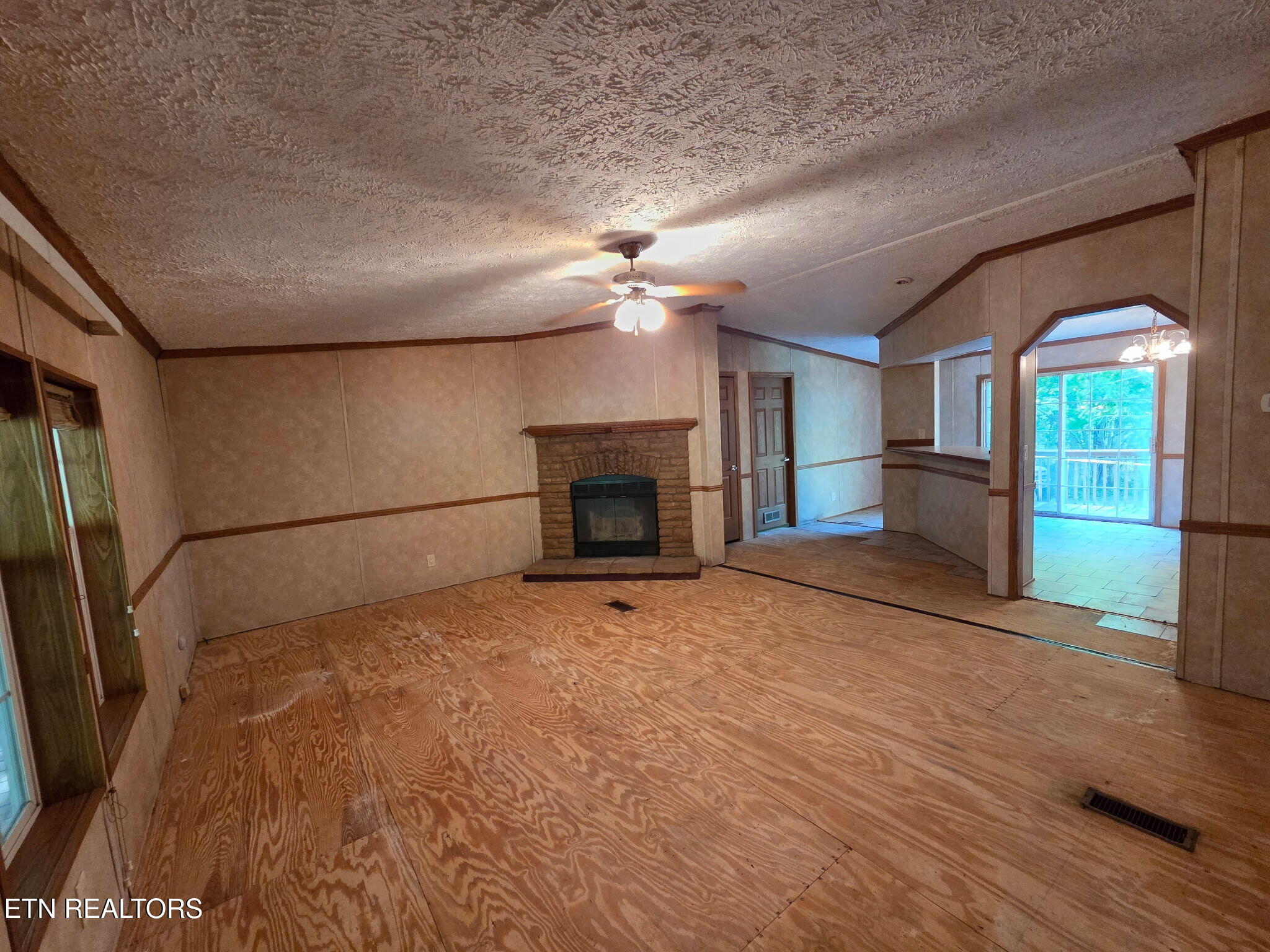 1603 Depaul Road Newport, TN 37821 - Photo 3 of 29 20260414_172439