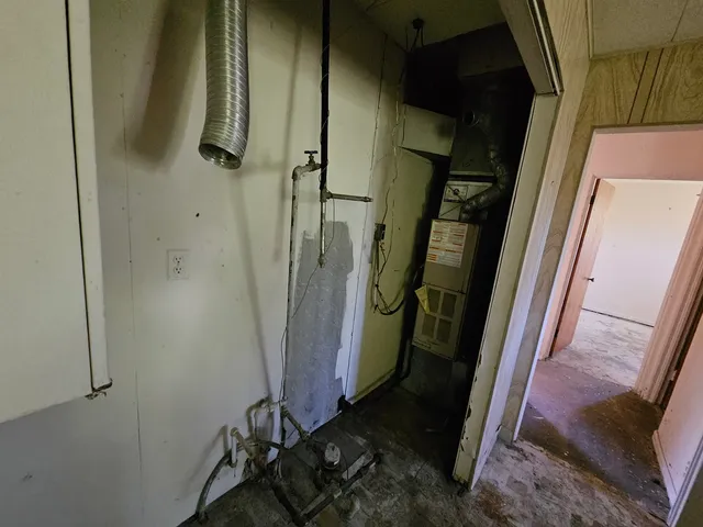 a view of a storage & utility room