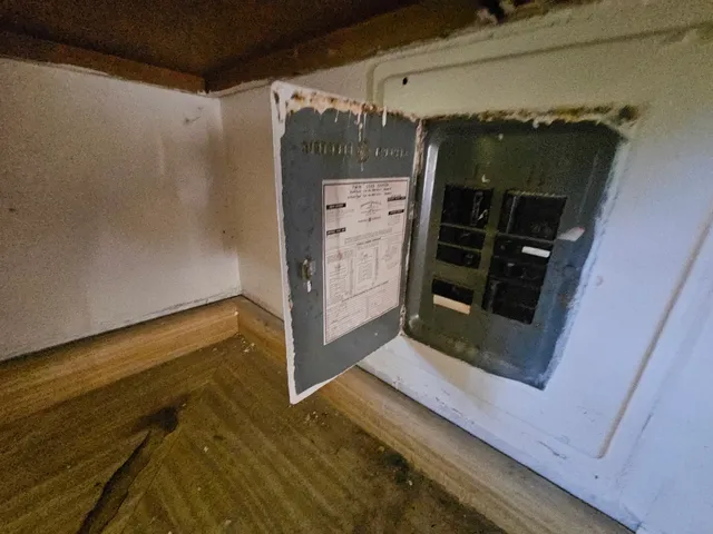 $57,000 | 1647 Shirley Drive, Calumet City, IL 60409