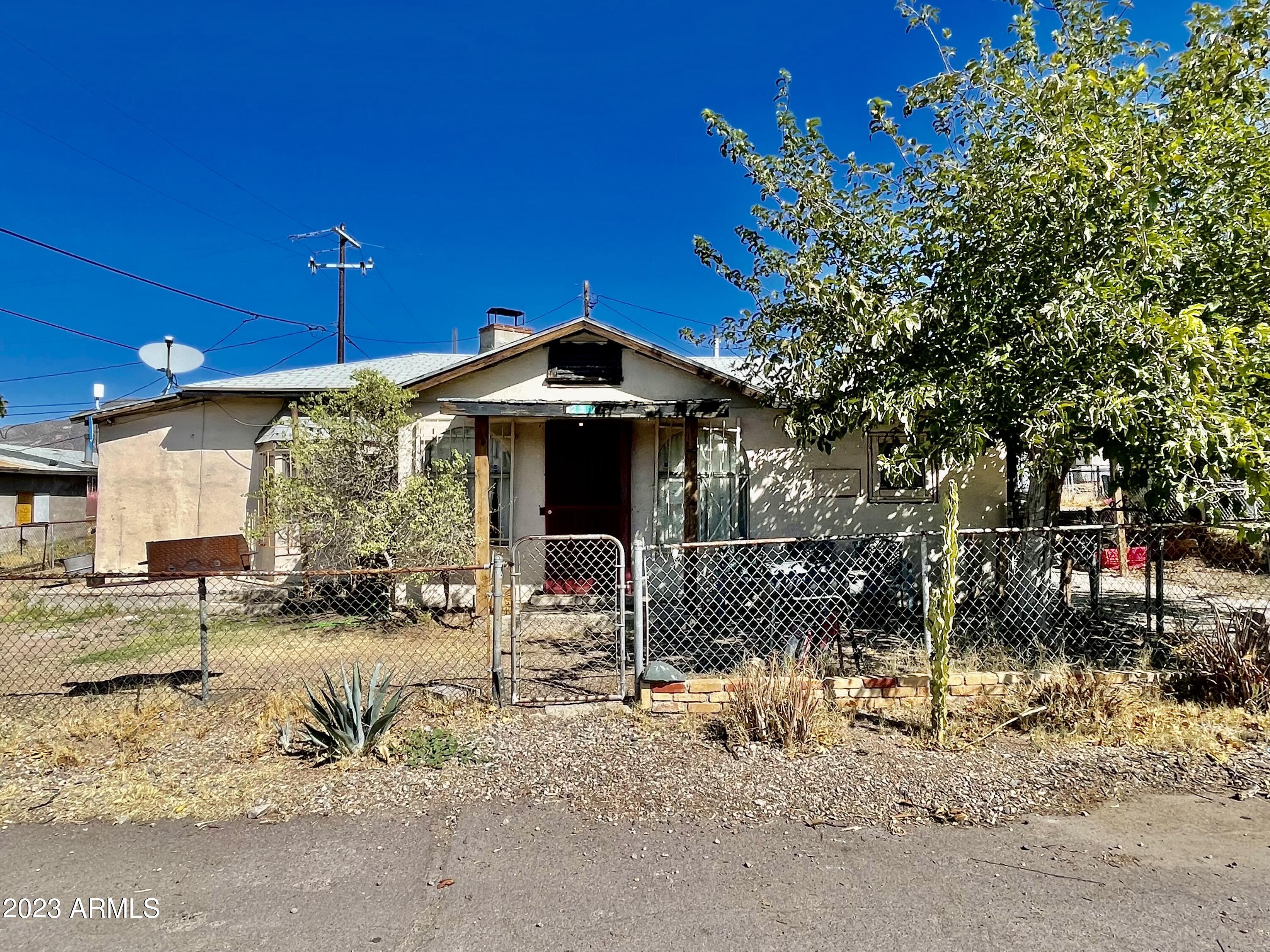 231 2nd Street Hayden, AZ 85135 - Photo 2 of 19 IMG_2321