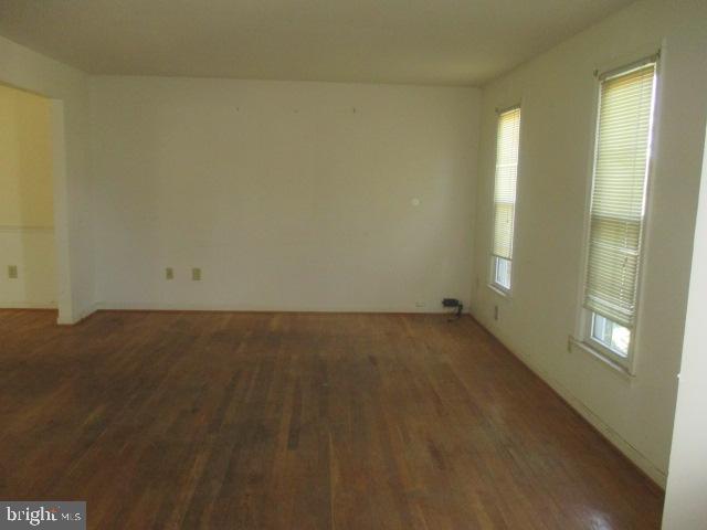 3420 Stonesboro Road Fort Washington, MD 20744 - Photo 4 of 31 Living Room