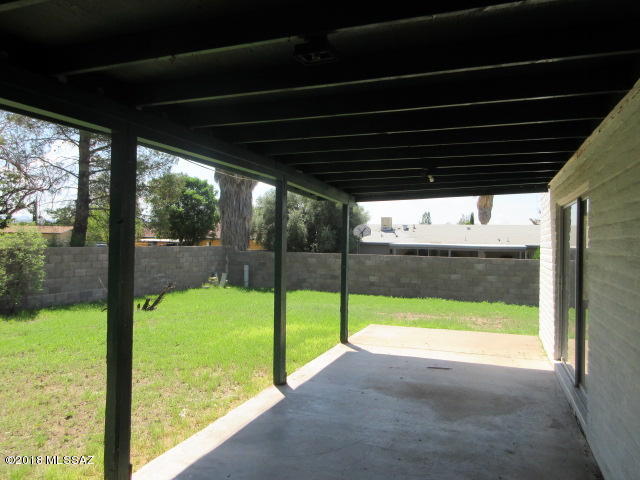 403 Curry Street Rio Rico, AZ 85648 - Photo 7 of 23 a view of back yard