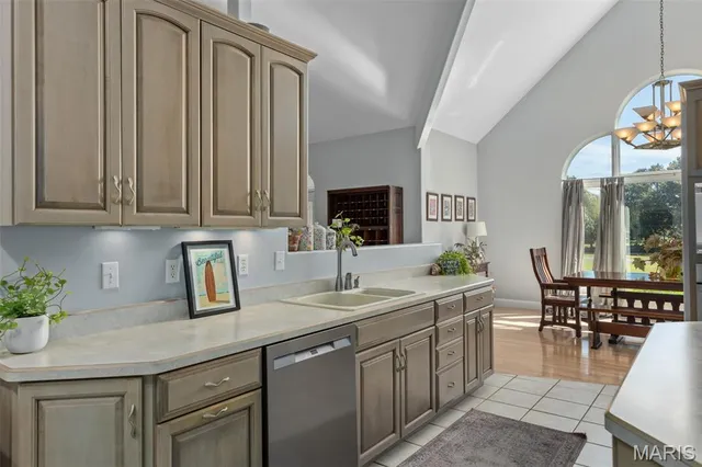 $610,000 | 101 Deer Hollow Lane, Litchfield, IL 62056