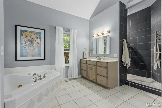 $610,000 | 101 Deer Hollow Lane, Litchfield, IL 62056