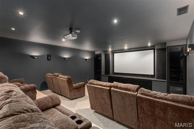 $610,000 | 101 Deer Hollow Lane, Litchfield, IL 62056