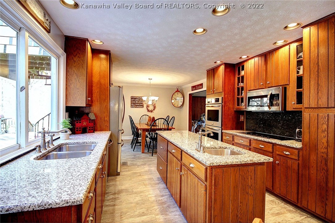 8 Thoroughbred Road Scott Depot, WV 25560 - Photo 5 of 30 Gallery Image 5
