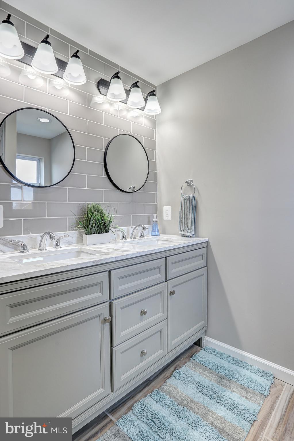 401 Middle River Road Baltimore, MD 21220 - Photo 14 of 32 Bath