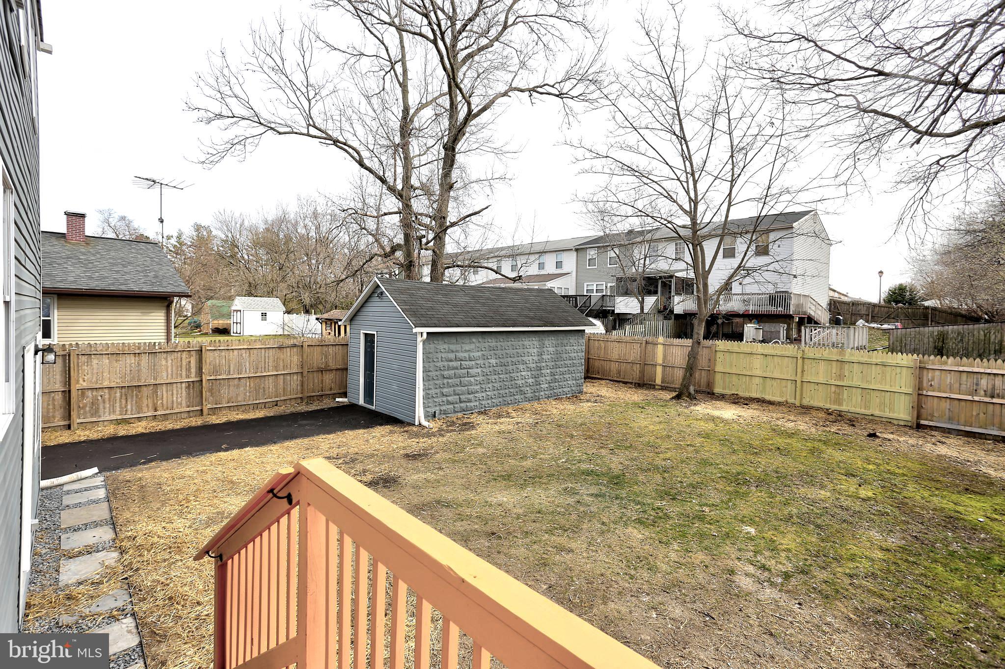 401 Middle River Road Baltimore, MD 21220 - Photo 21 of 32 Side view towards Shed