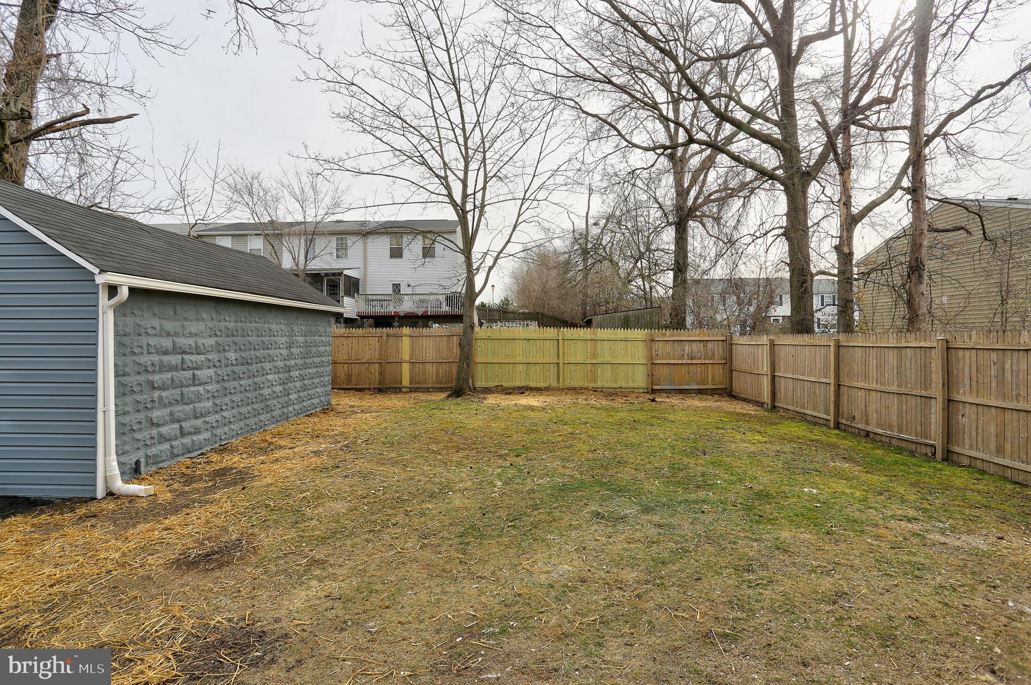401 Middle River Road Baltimore, MD 21220 - Photo 23 of 32 Rear away from house
