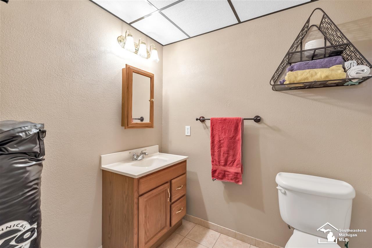 2418 Sandpiper Road Lambertville, MI 48144 - Photo 31 of 41 50021715-30.JPG