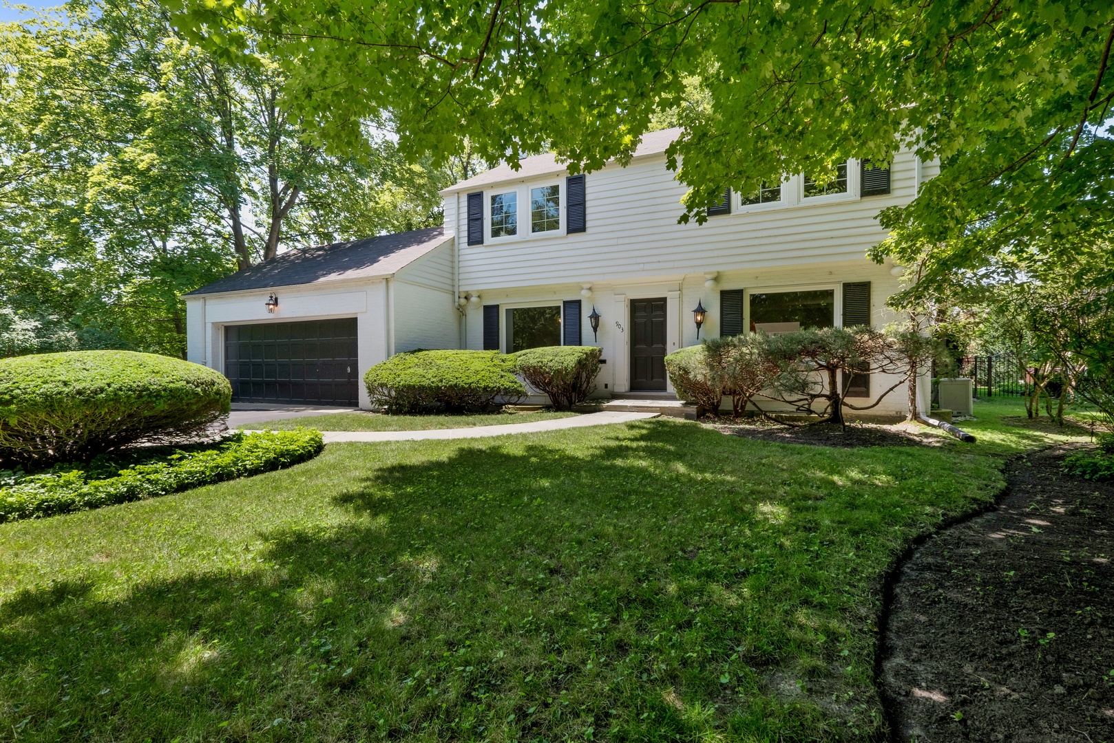 903 Seneca Road Wilmette, IL 60091 - Photo 1 of 19
