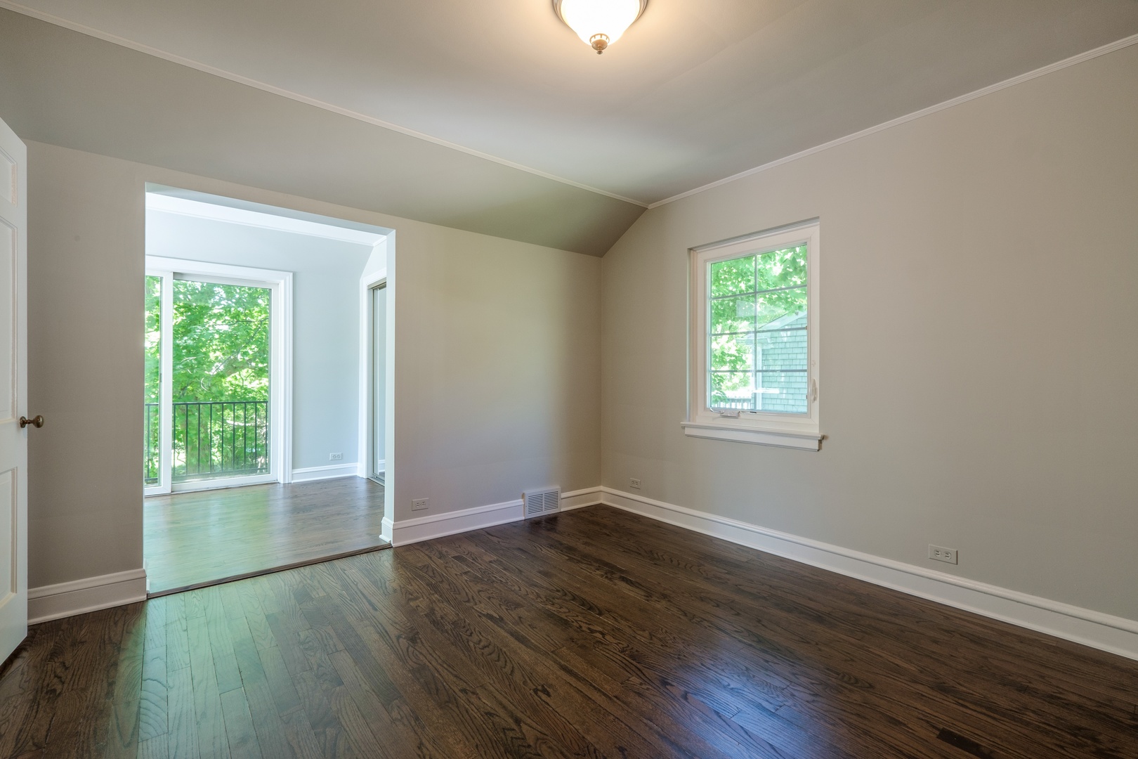 903 Seneca Road Wilmette, IL 60091 - Photo 12 of 19