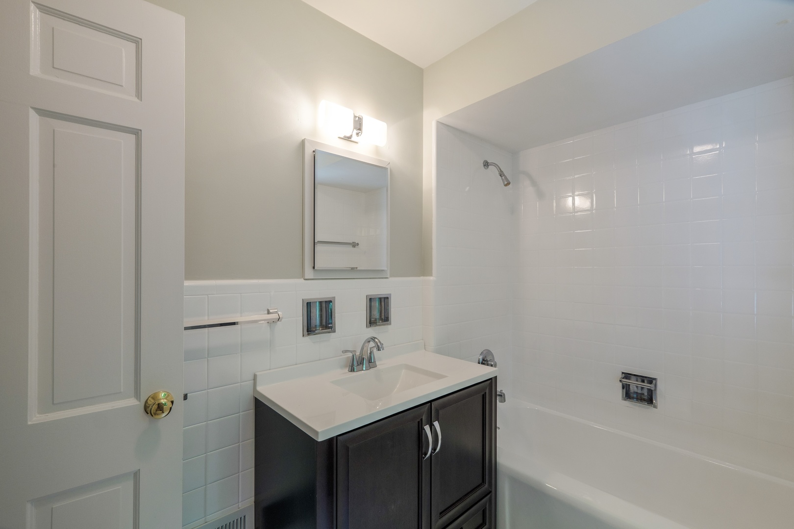 903 Seneca Road Wilmette, IL 60091 - Photo 15 of 19