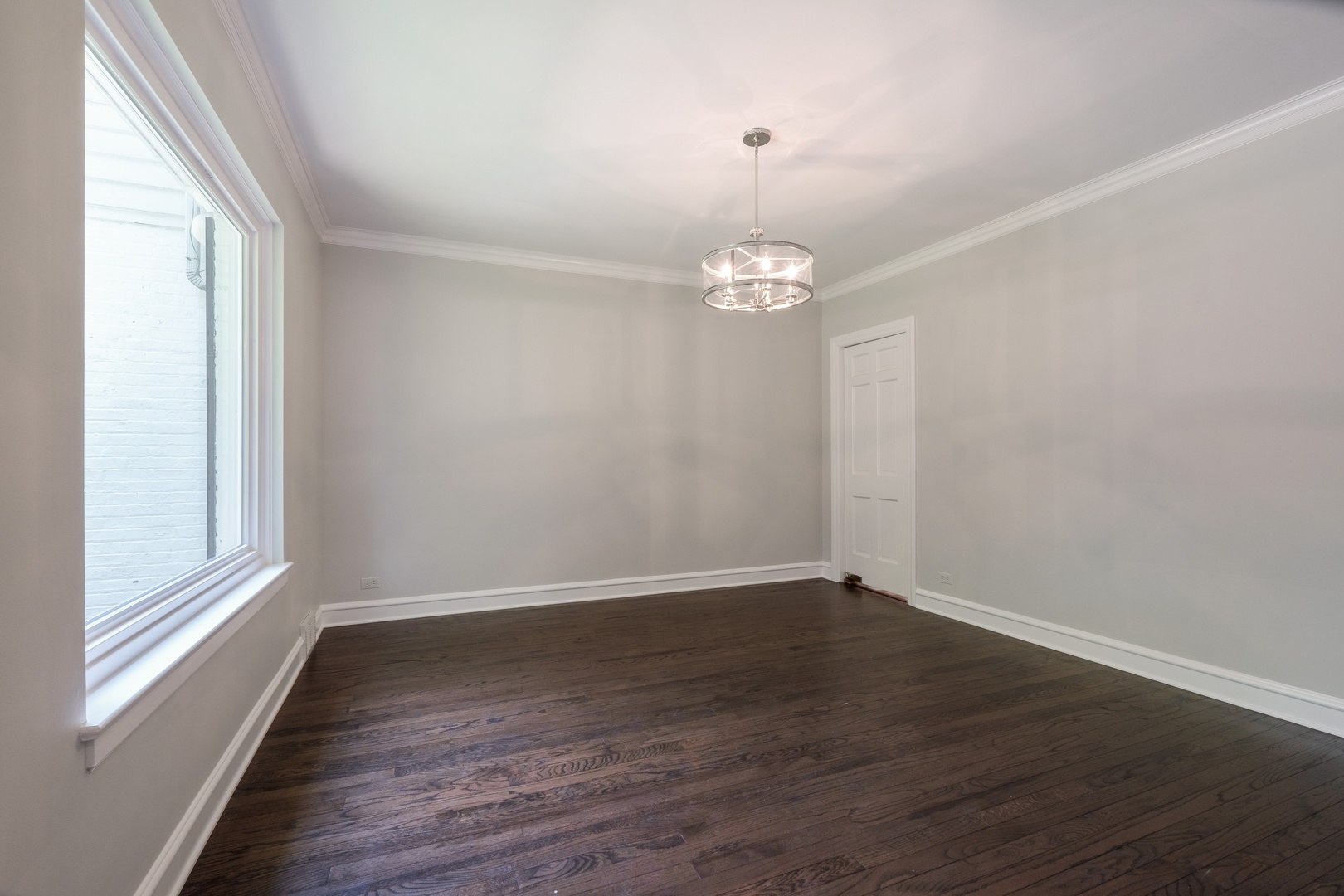 903 Seneca Road Wilmette, IL 60091 - Photo 7 of 19