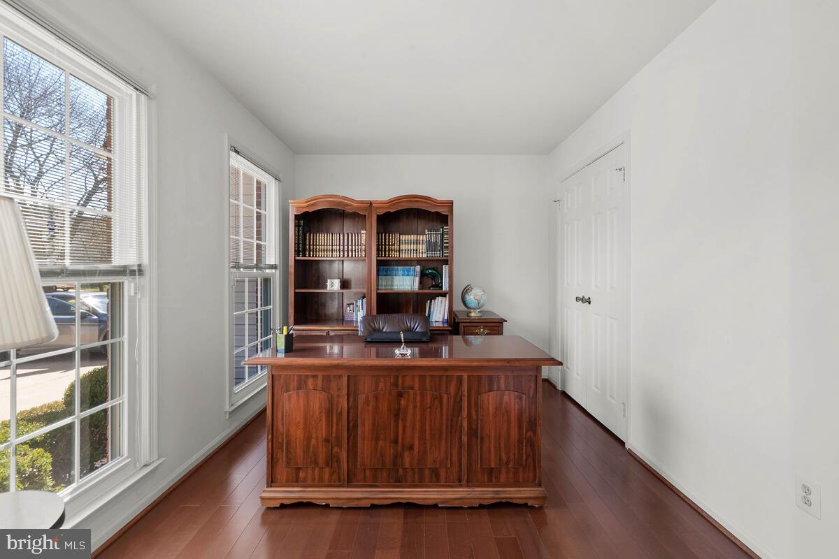 19116 Forest Brook Road Germantown, MD 20874 - Photo 9 of 58 Gallery Image 9