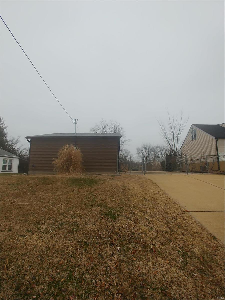547 Forder Road St. Louis, MO 63129 - Photo 4 of 4 Gallery Image 4