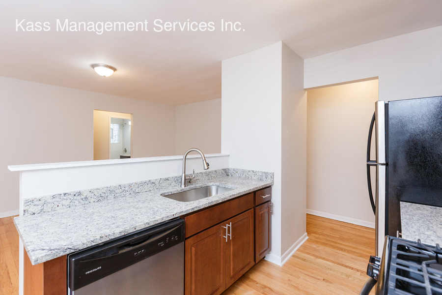 4816 North Springfield Avenue, Unit 4 Chicago, IL 60625 - Photo 9 of 9