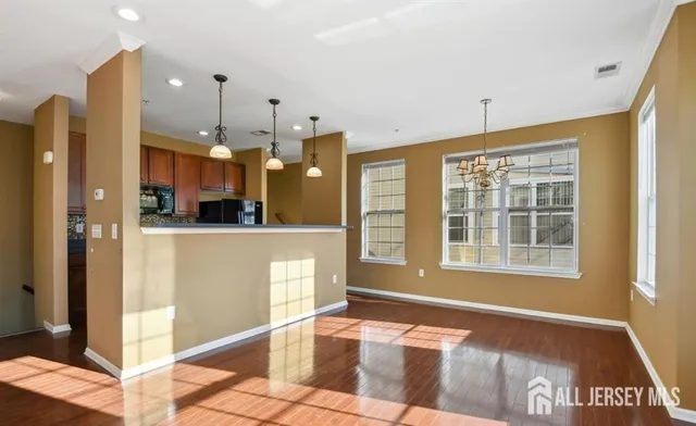 $3,100 | 24 Roosevelt Avenue, Unit B, Carteret, NJ 07008
