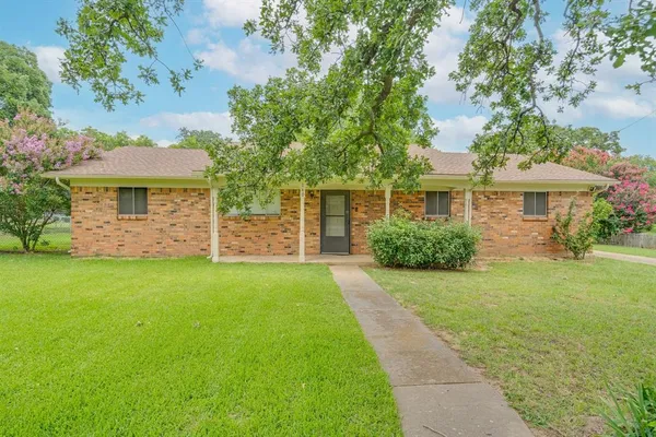 $2,495 | 140 Joyce Drive, Argyle, TX 76226