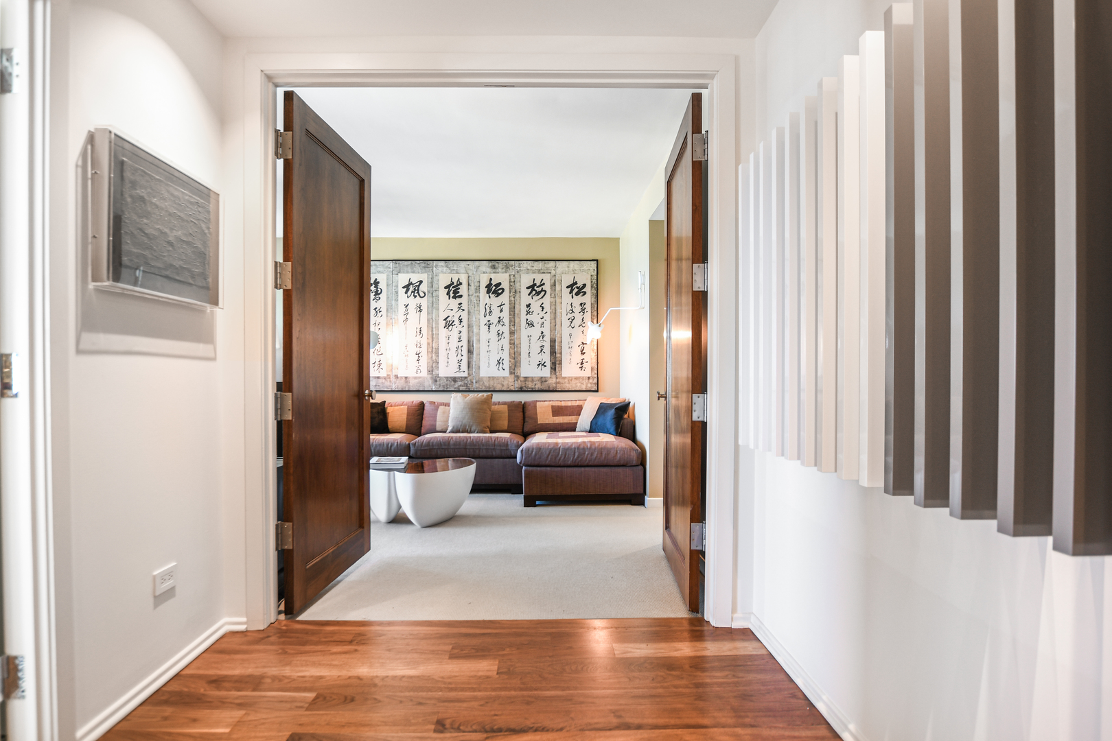 100 East Huron Street, Unit 4002 Chicago, IL 60611 - Photo 37 of 49 a living room with furniture and a large window