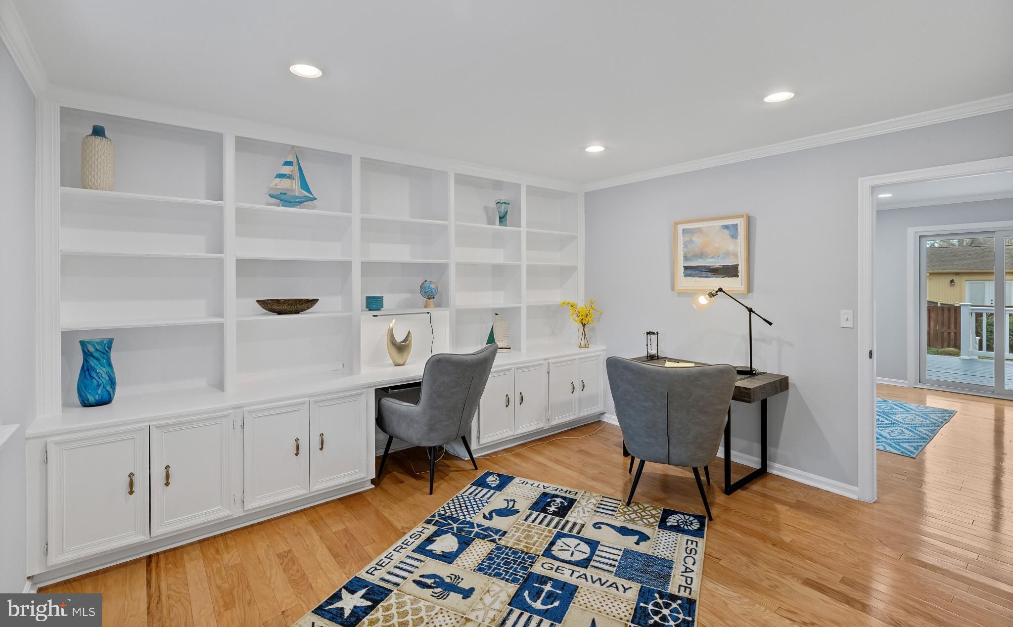 1394 Stonecreek Road Annapolis, MD 21403 - Photo 15 of 45 Built-in bookcases and storage