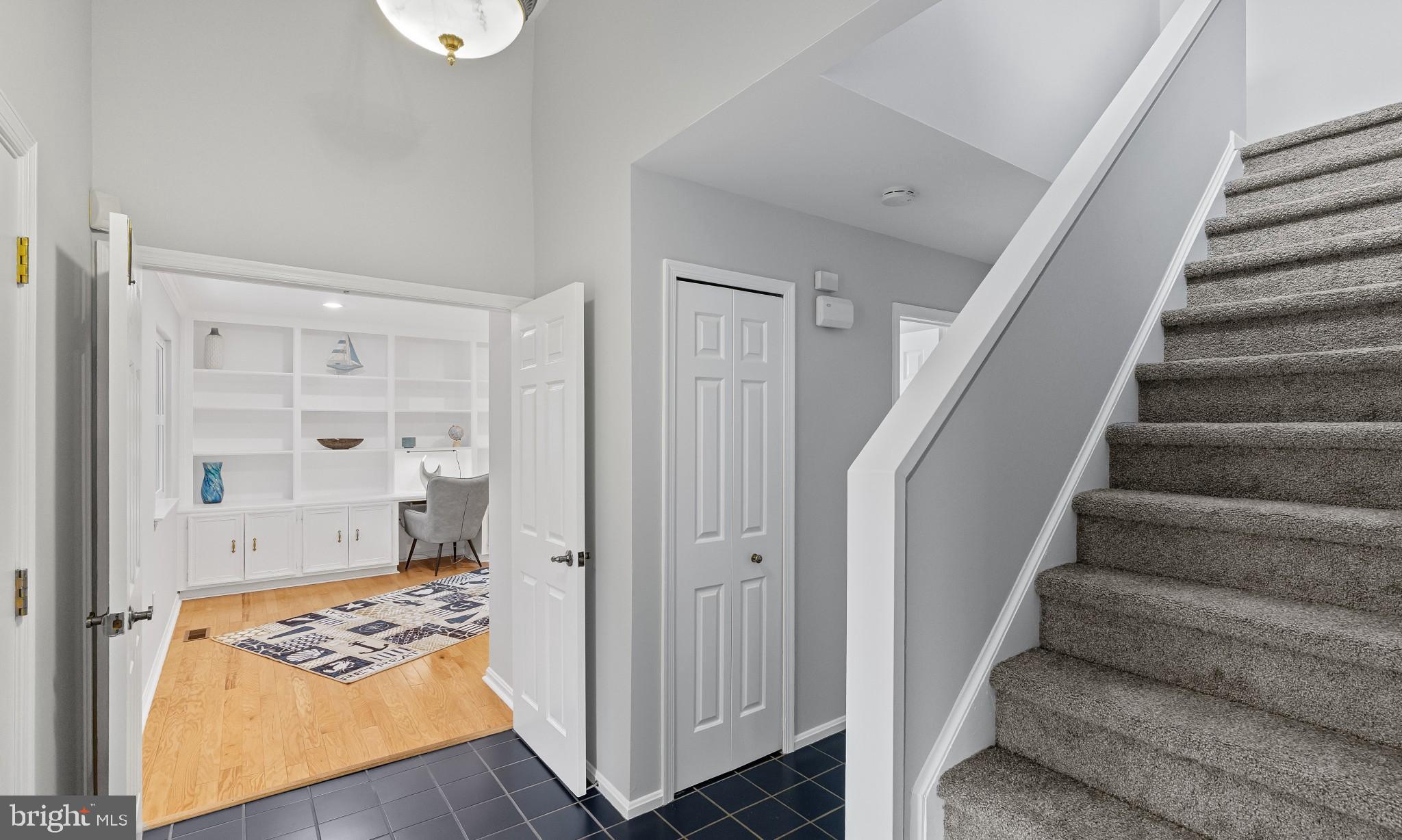 1394 Stonecreek Road Annapolis, MD 21403 - Photo 4 of 45 Welcoming Front Entry