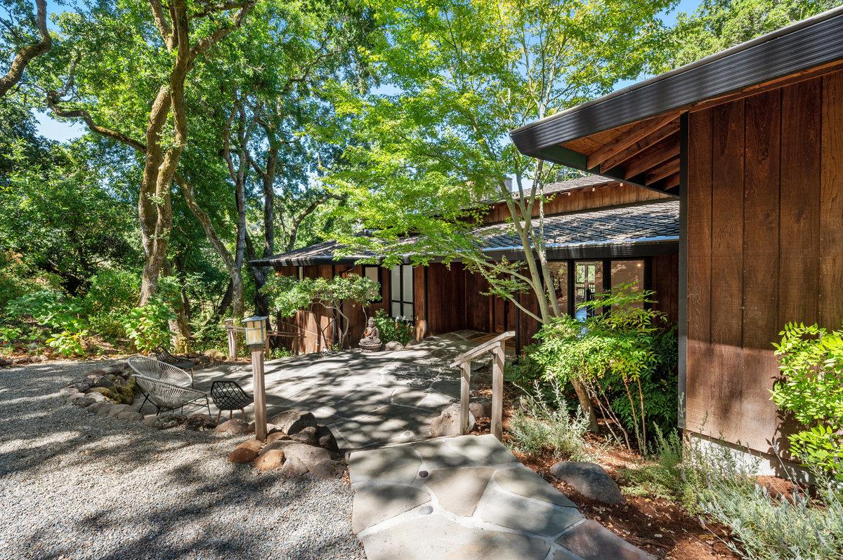 27 Oakwood Road Orinda, CA 94563 - Photo 3 of 61 a view of outdoor space and yard
