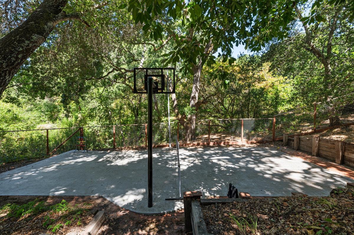 27 Oakwood Road Orinda, CA 94563 - Photo 54 of 61 a view of a street with a tree