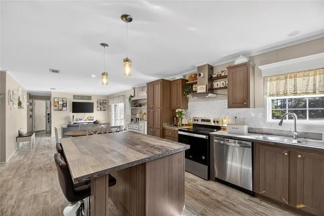 $325,000 | 39344 Bohan Lane, Zephyrhills, FL 33540