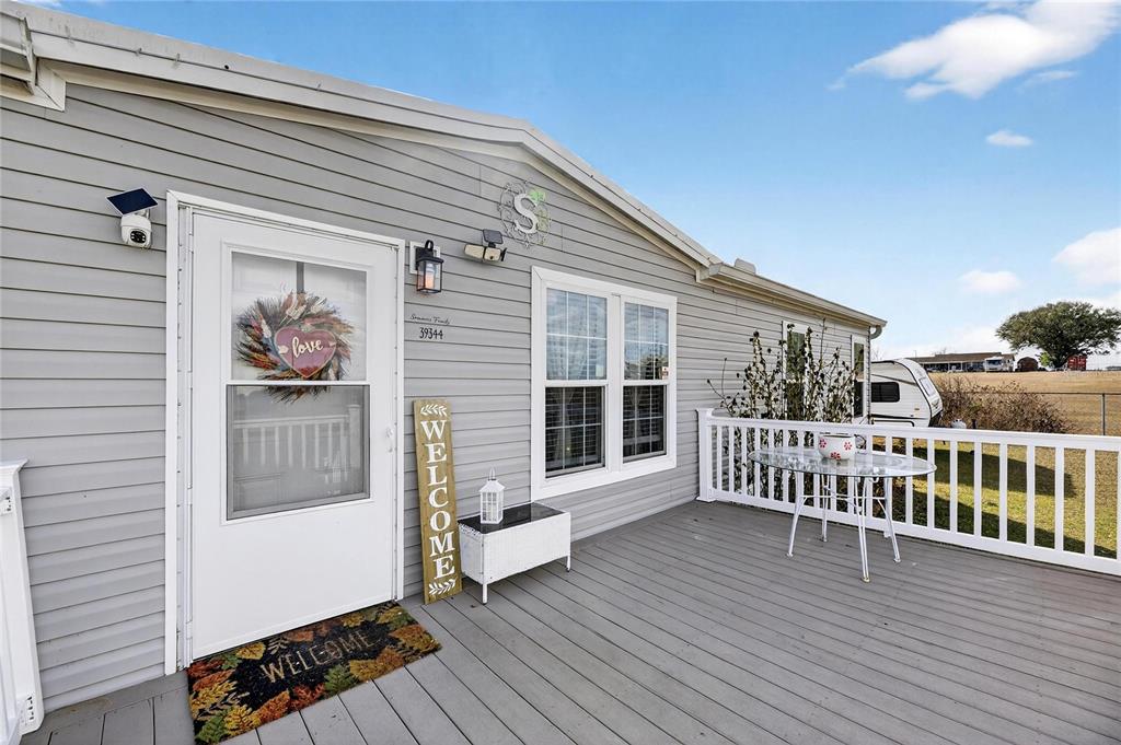 39344 Bohan Lane Zephyrhills, FL 33540 - Photo 9 of 56