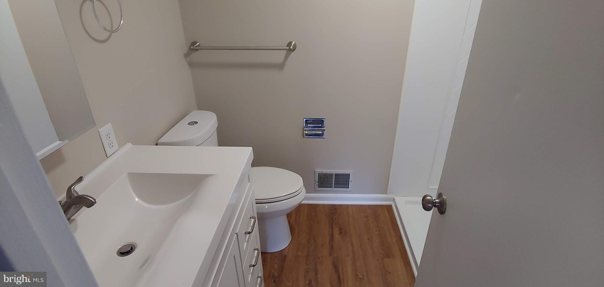 10 Courtleigh Place Reading, PA 19606 - Photo 9 of 15 Private Bathroom