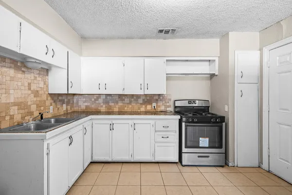 $650 | 1603 27th Street, Unit B, Lubbock, TX 79411
