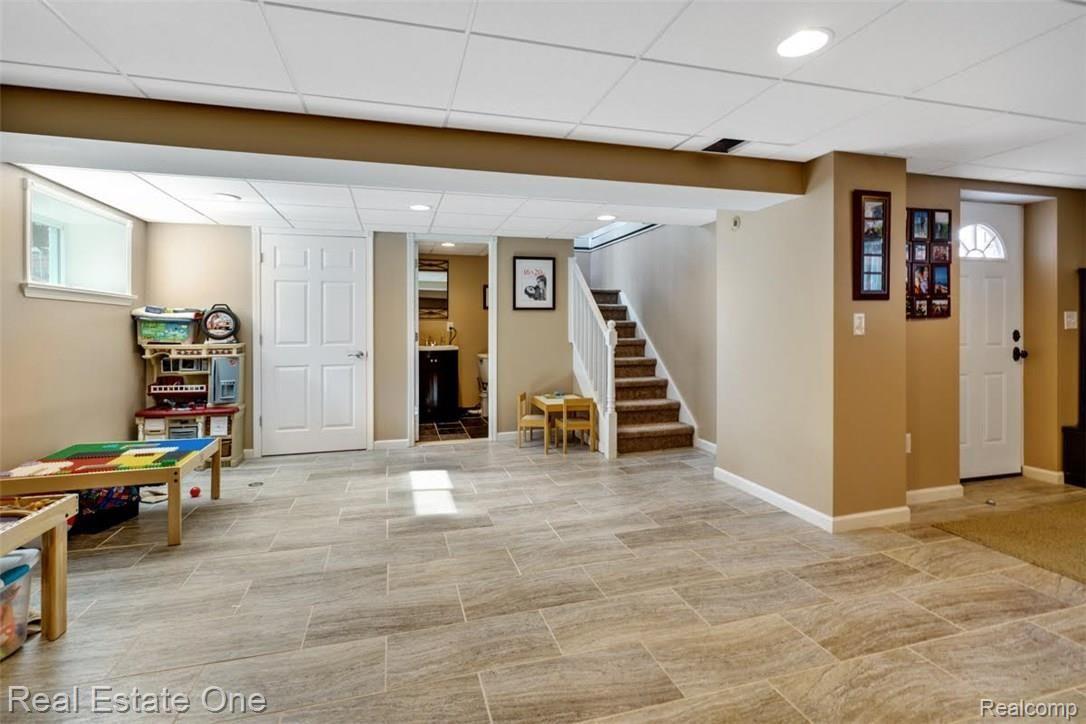 331 North Alice Avenue Rochester, MI 48307 - Photo 20 of 24 alice basement.jpg