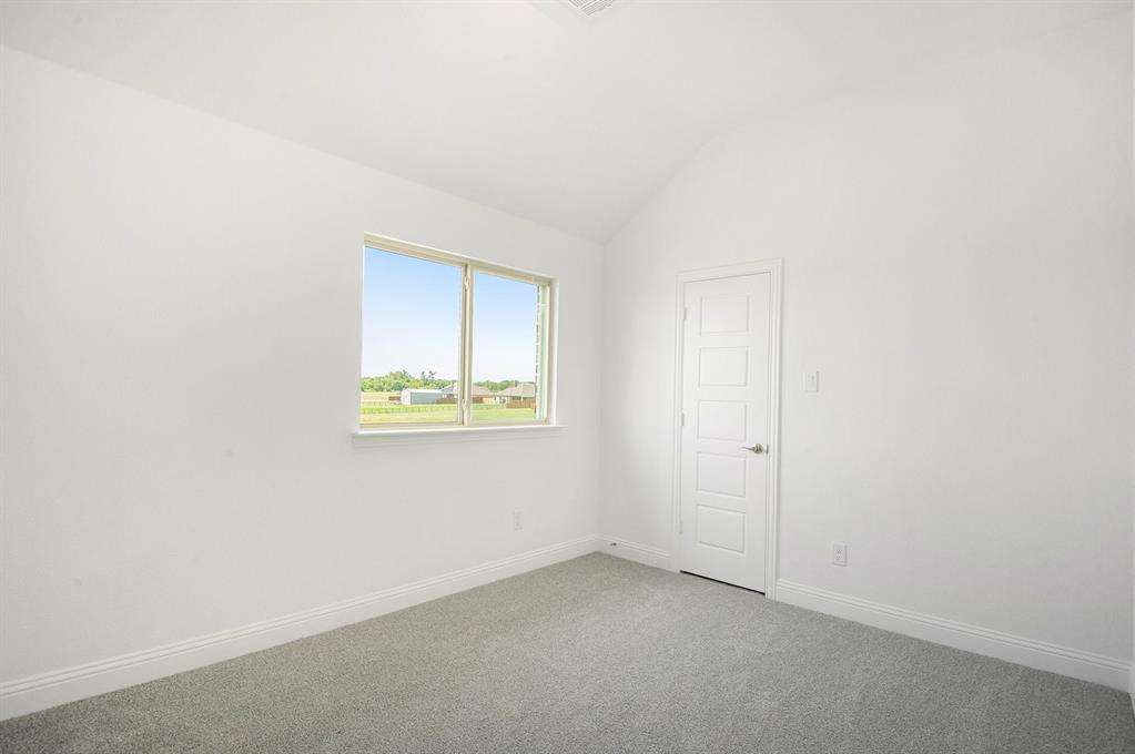 6033 Mango Drive Sanger, TX 76266 - Photo 22 of 29 an empty room with a window