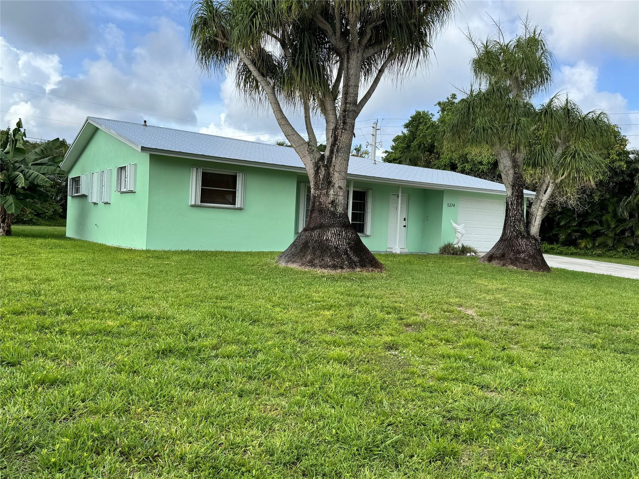 5374 Southeast Harbor Terrace Stuart, FL 34997 - Photo 9 of 22 Photo 9