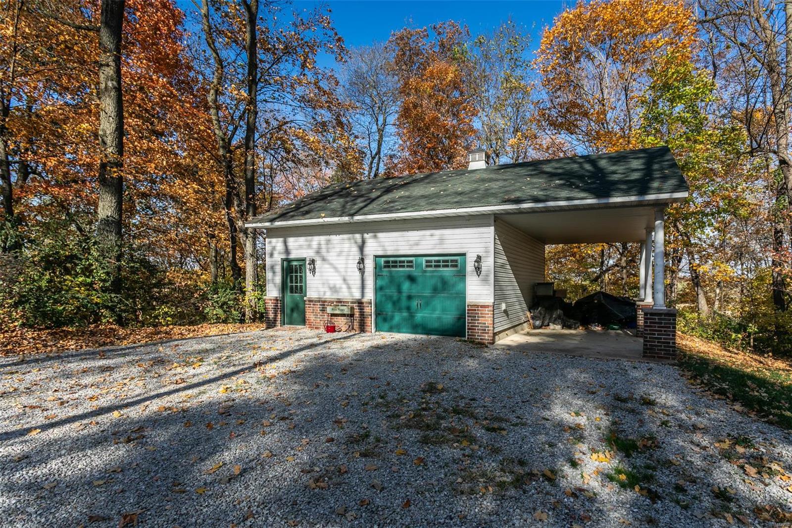 13301 Sugar Creek Road Highland, IL 62249 - Photo 20 of 74