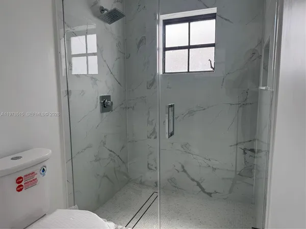 $599,999 | 2682 West 70th Place, Hialeah, FL 33016