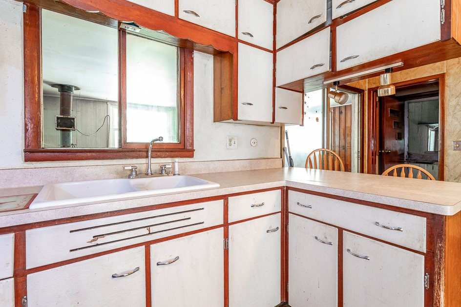 5054 Young Road Jackson, MI 49201 - Photo 3 of 38 Photo 3
