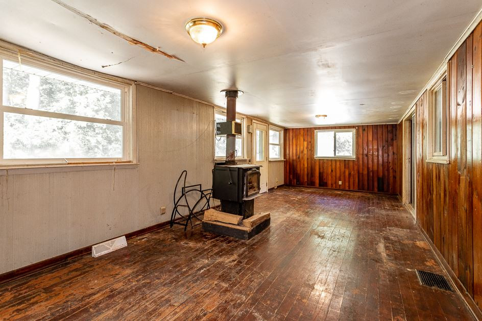5054 Young Road Jackson, MI 49201 - Photo 5 of 38 Photo 5