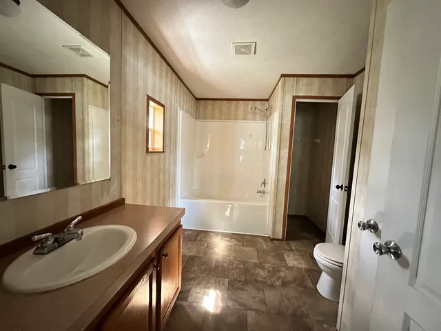 $70,000 | 319 Avenue F, Bloomington, IL 61704