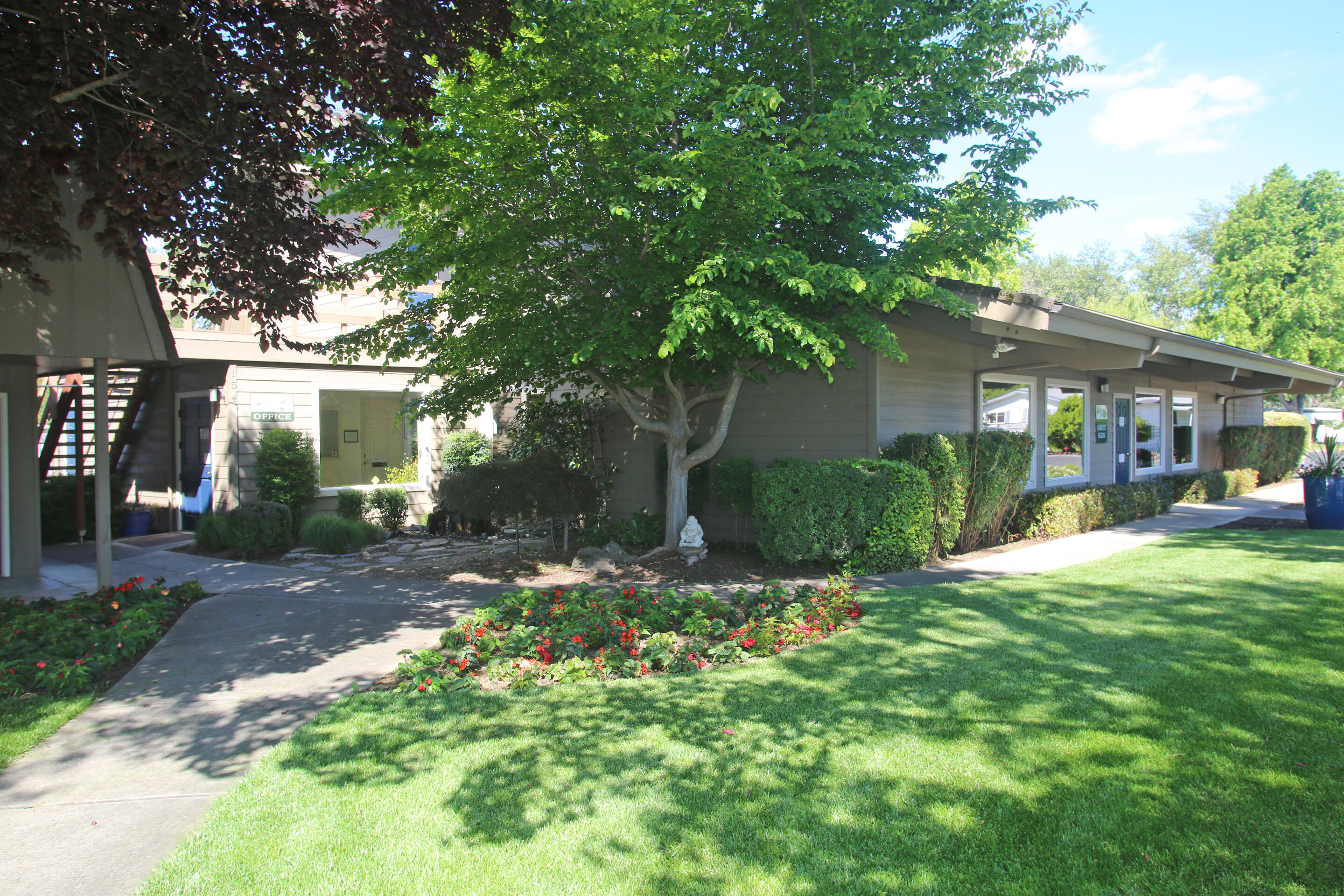 2252 Table Rock Road, Unit 1 Medford, OR 97501 - Photo 18 of 22 Park Office & Community Building