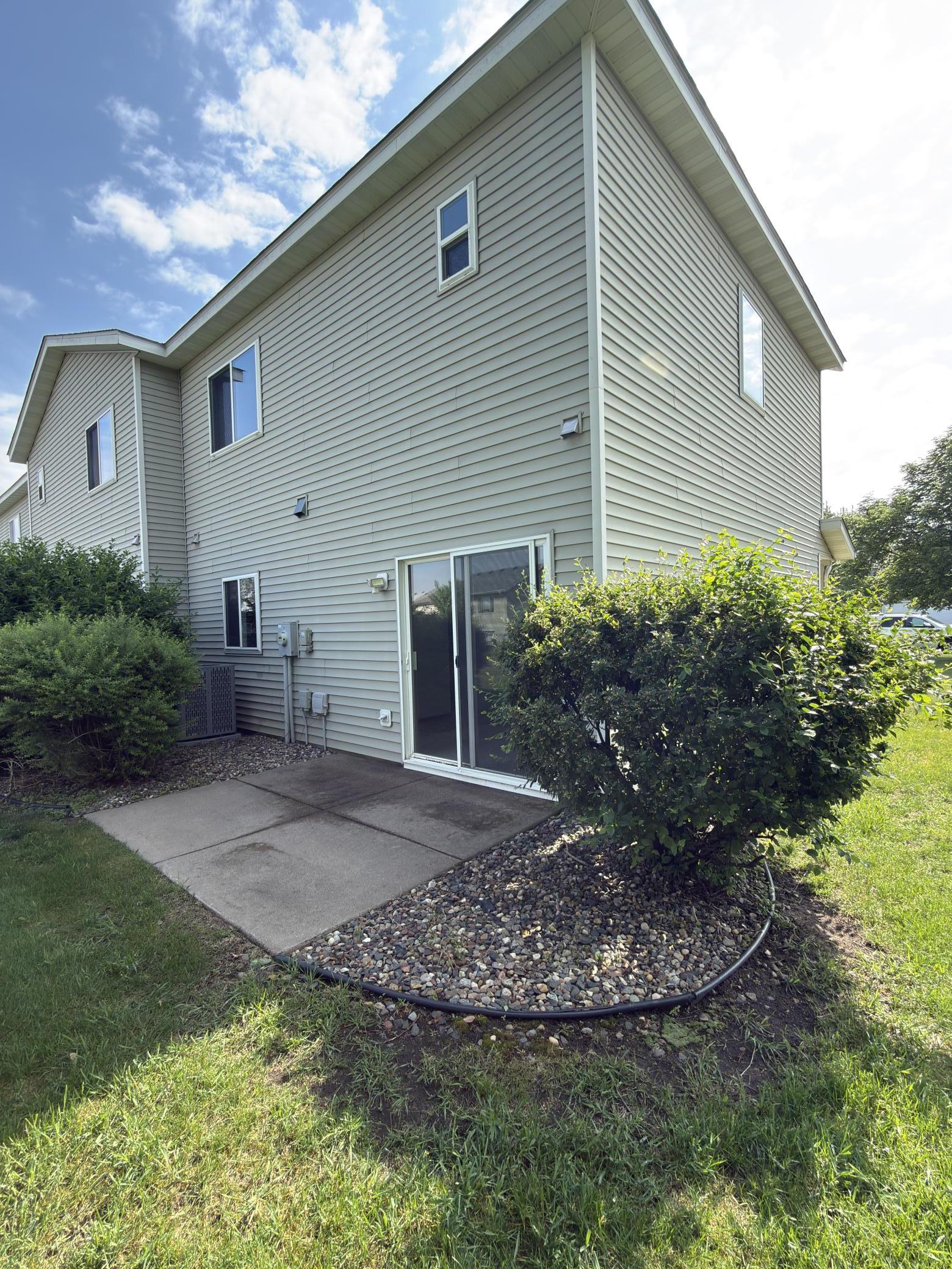 939 Cypress Road, Unit 25 St. Cloud, MN 56303 - Photo 3 of 12
