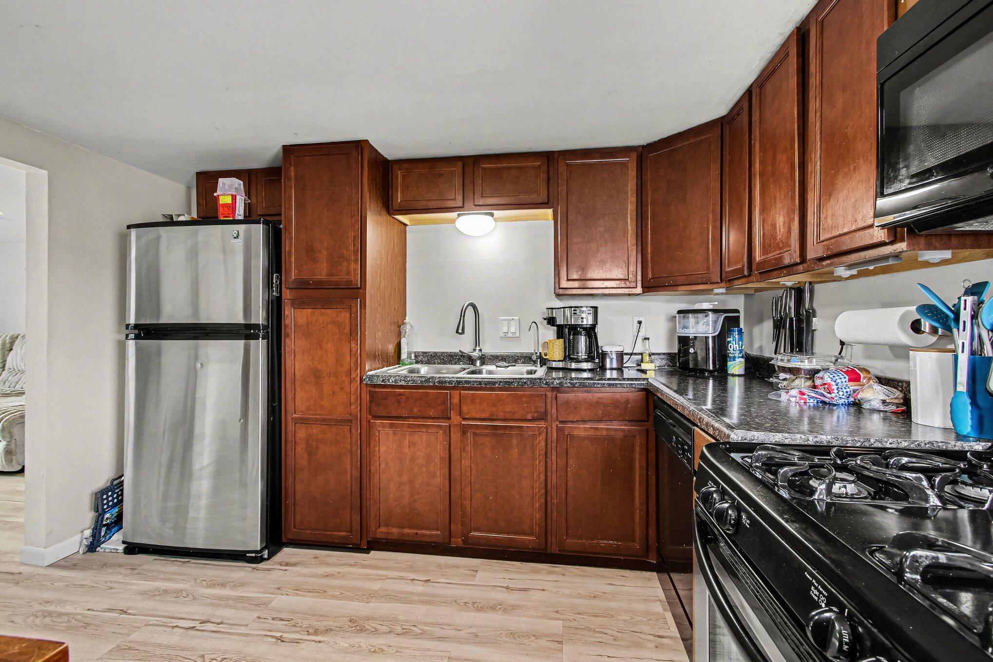 307 East Casey Street Hebron, IN 46341 - Photo 6 of 21 2038x1359