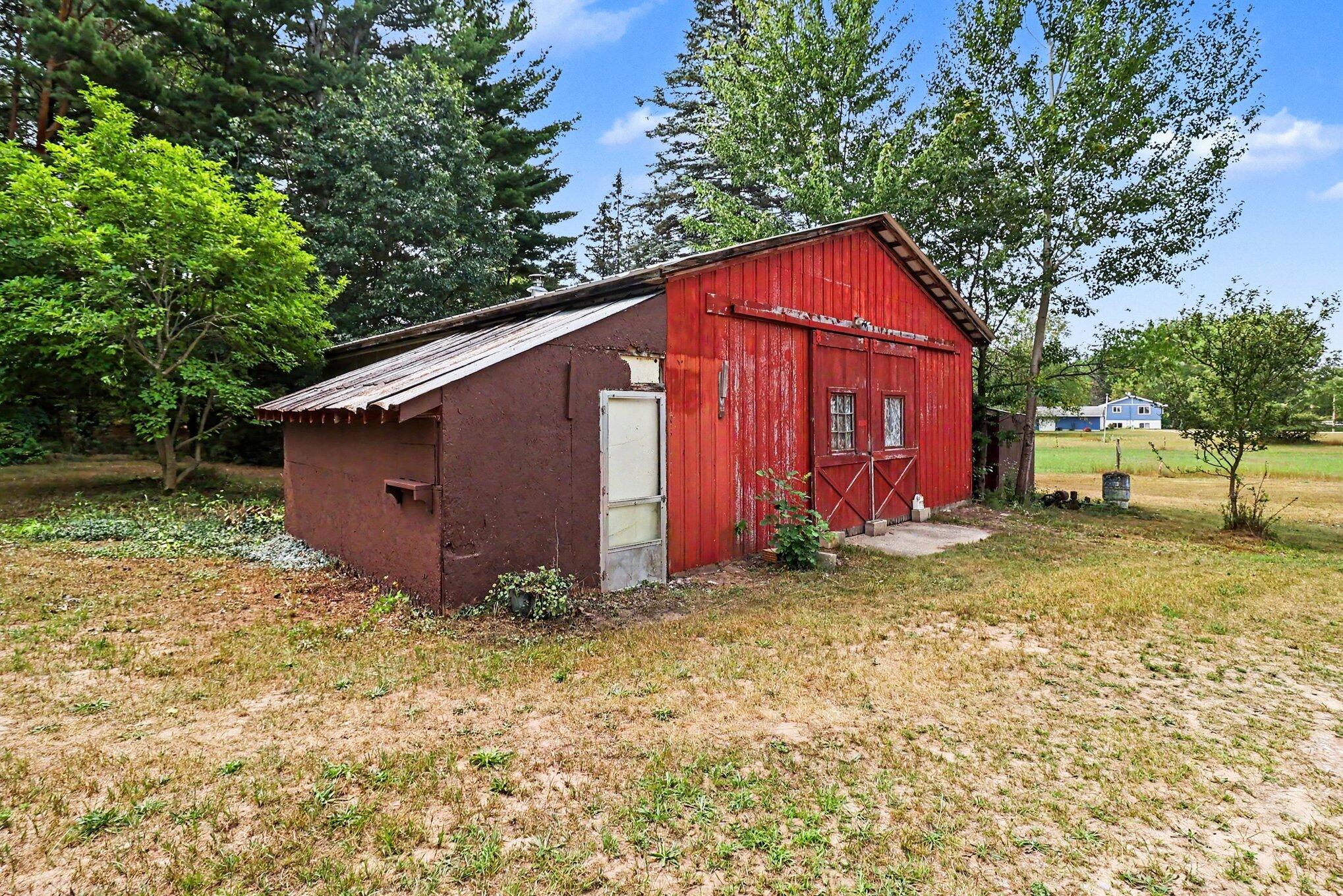 1061 East Fountain Road Free Soil, MI 49411 - Photo 6 of 39 Barn